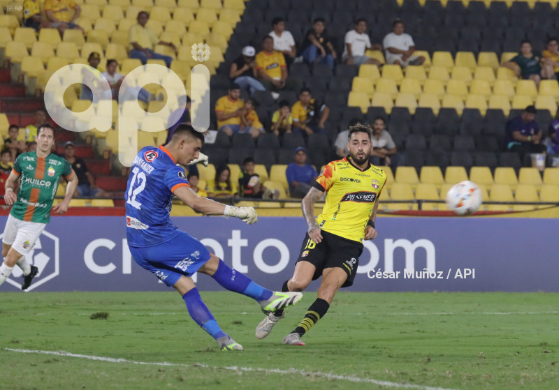 FBL-LIBERTADORES-BARCELONA-COBRESAL