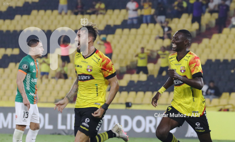 FBL-LIBERTADORES-BARCELONA-COBRESAL