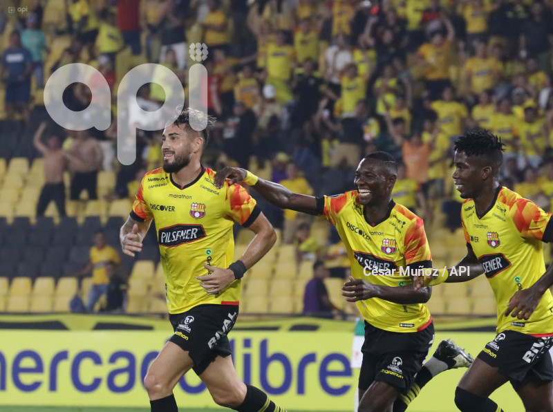 FBL-LIBERTADORES-BARCELONA-COBRESAL