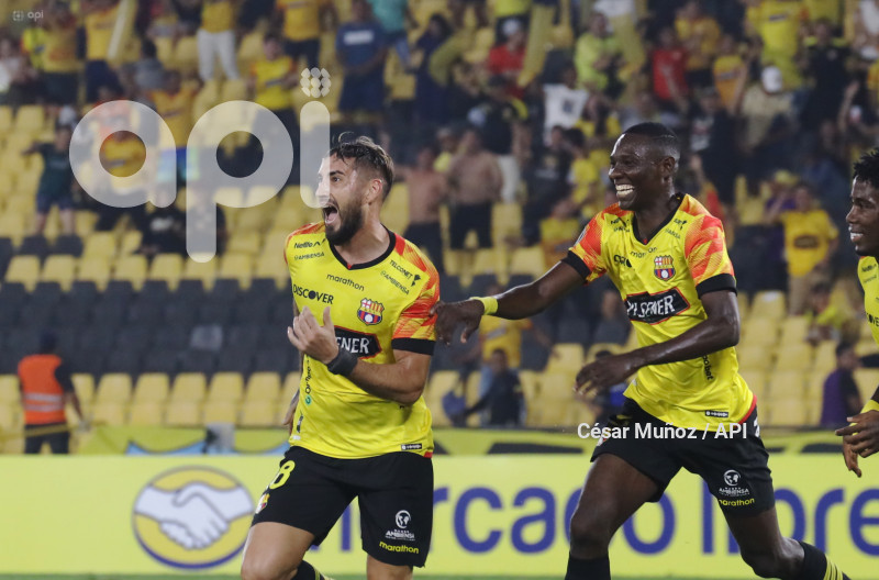 FBL-LIBERTADORES-BARCELONA-COBRESAL