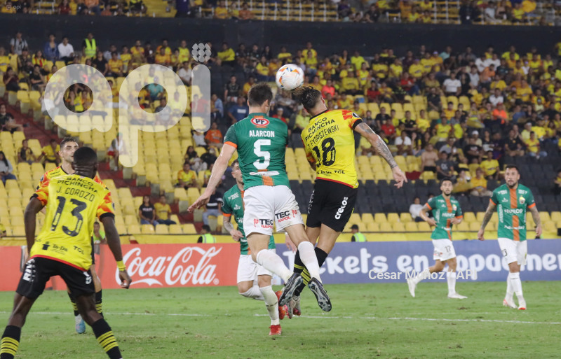 FBL-LIBERTADORES-BARCELONA-COBRESAL
