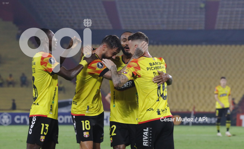 FBL-LIBERTADORES-BARCELONA-COBRESAL
