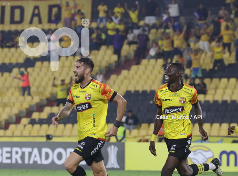 FBL-LIBERTADORES-BARCELONA-COBRESAL