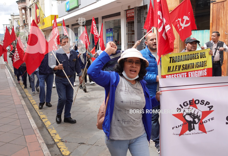 CUENCA-PROTESTA-POR INSUMOS EN HOSPITALES