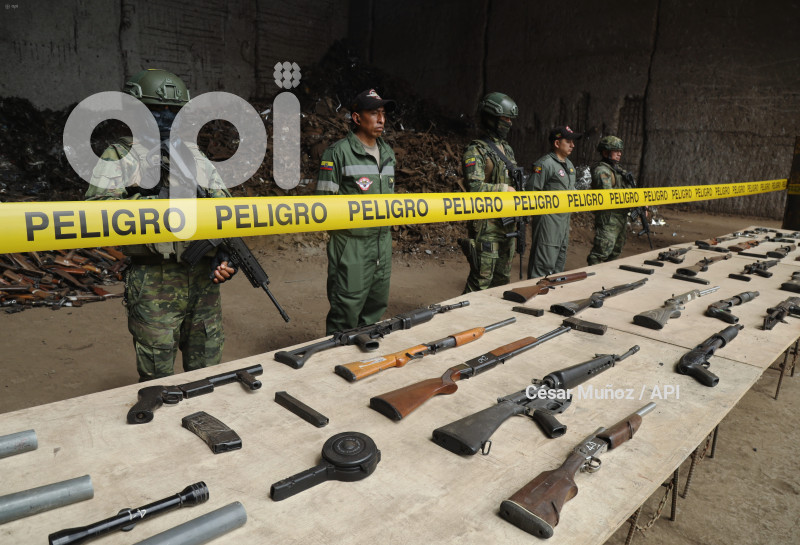 GYE-DESTRUCCION ARMAS