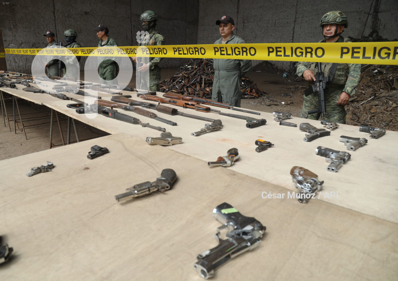 GYE-DESTRUCCION ARMAS