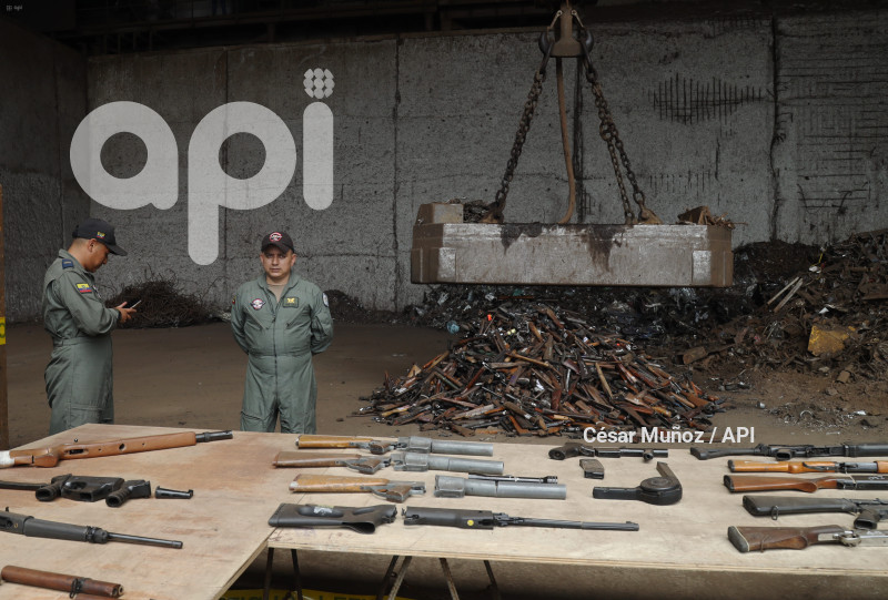 GYE-DESTRUCCION ARMAS