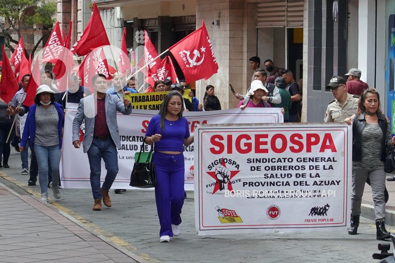 CUENCA-PROTESTA-POR INSUMOS EN HOSPITALES