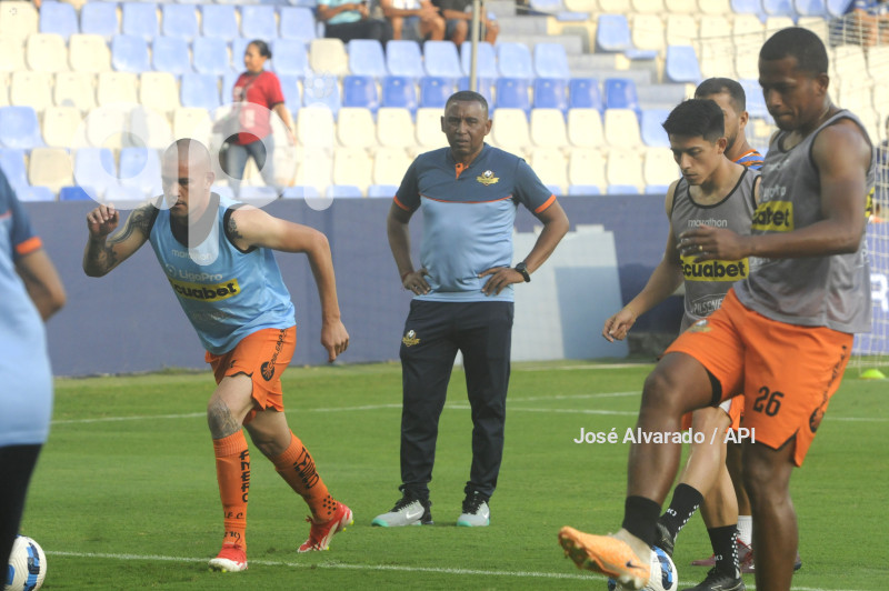 FBL-LIGAPRO-EMELEC-LIBERTAD