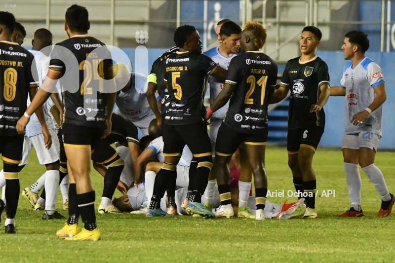FBL-SERIE B-MANTA-LEONES DEL NORTE