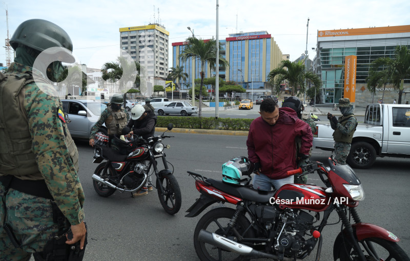 GYE-OPERATIVOS MANTA