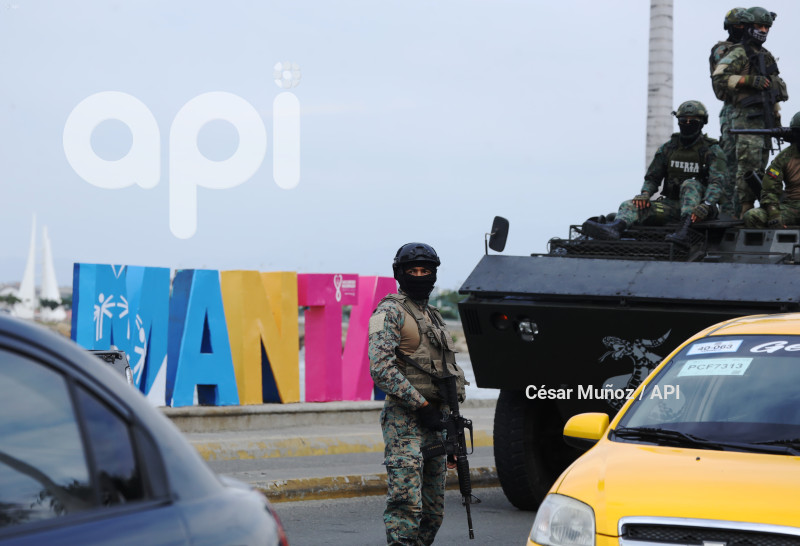 GYE-OPERATIVOS MANTA