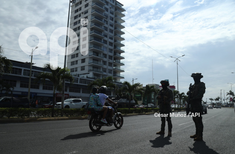 GYE-OPERATIVOS MANTA