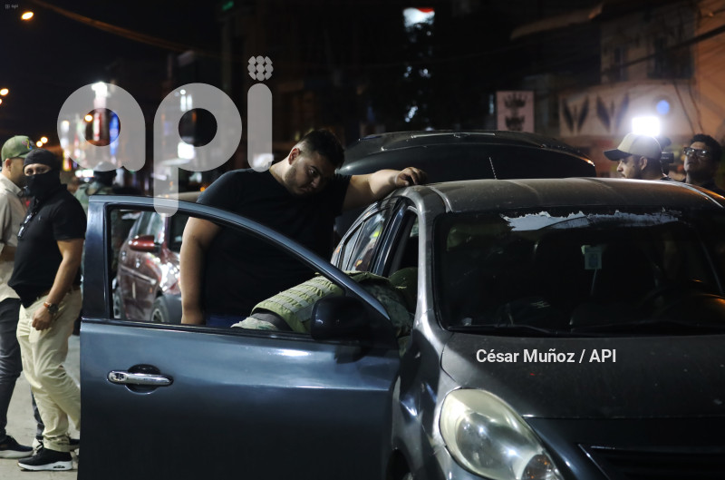 MANTA-OPERATIVO MILITAR-NOCHE