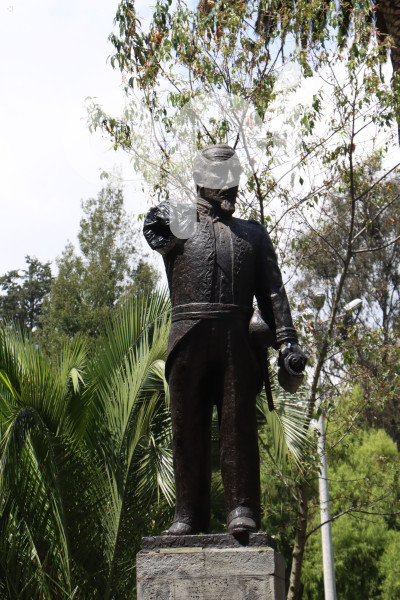 VANDALIZARON-MONUMENTO-ELOY -ALFARO