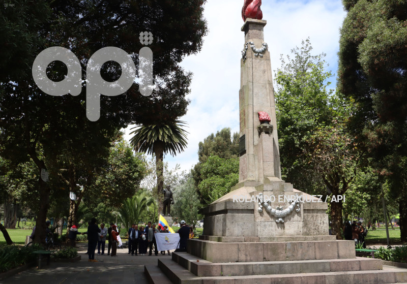 VANDALIZARON-MONUMENTO-ELOY -ALFARO