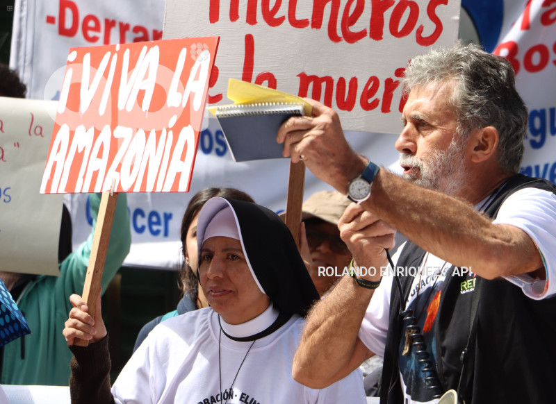 PLANTON-APAGUEN-MECHEROS-CORTE-CONSTITUCIONAL