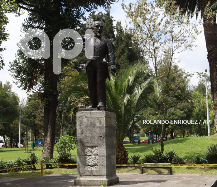 VANDALIZARON-MONUMENTO-ELOY -ALFARO