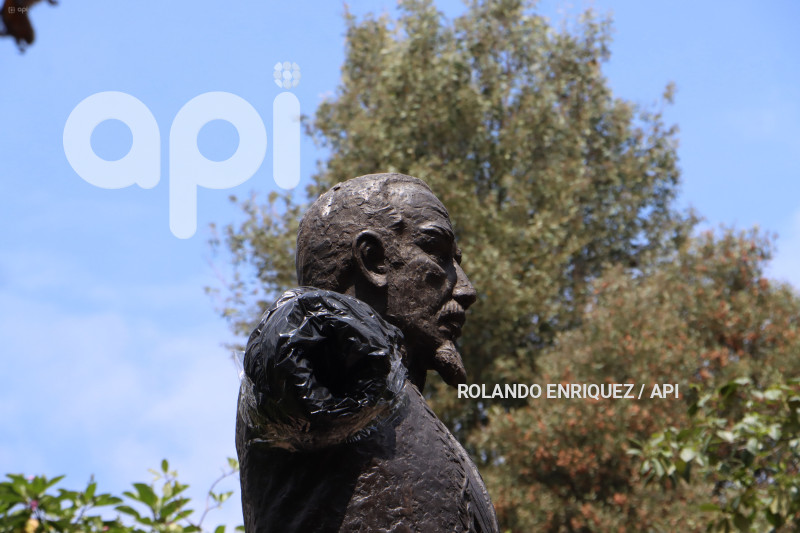 VANDALIZARON-MONUMENTO-ELOY -ALFARO