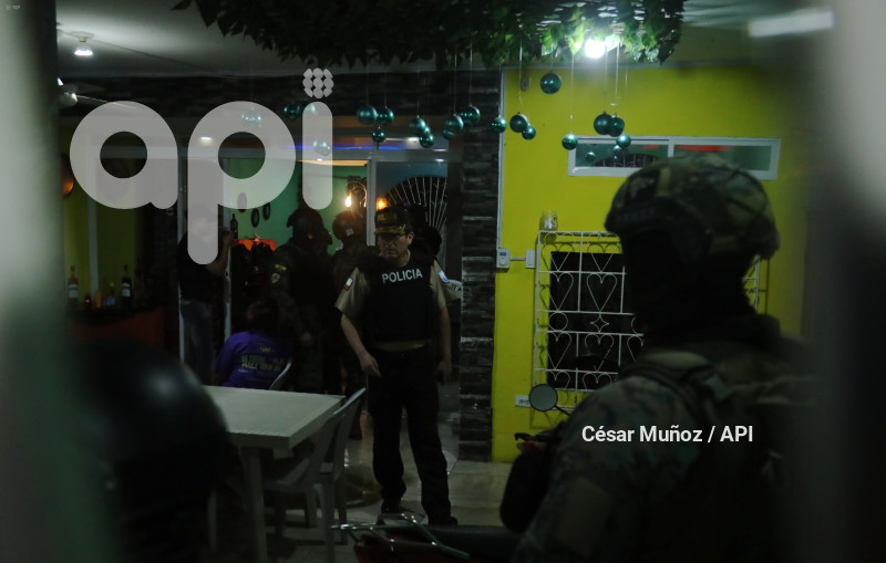 MANTA-OPERATIVOS MADRUGADA