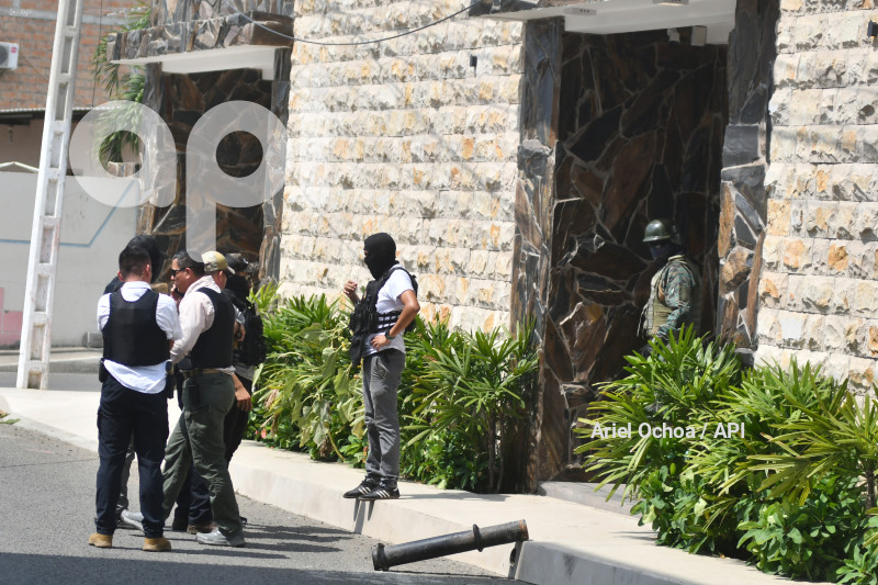 MANTA-ALLANAMIENTOS-SAN AGUSTIN-MILITARES