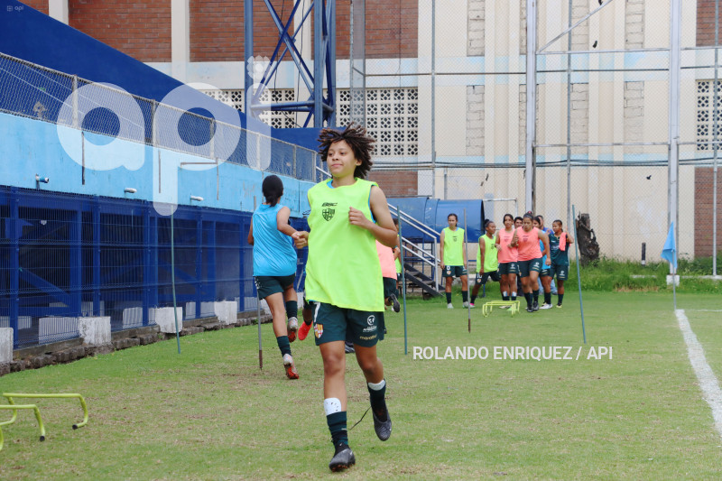 FBL-SUPERLIGA-FEMENINA-CATOLICA-TOREROS