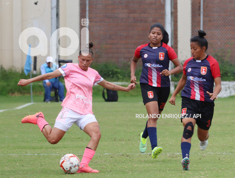 FBL-SUPERLIGA-FEMENINA-NANAS-DEP-IBARRA