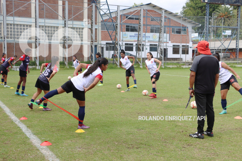FBL-SUPERLIGA-FEMENINA-NANAS-DEP-IBARRA