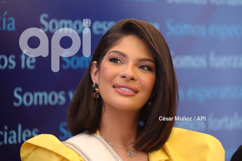 GYE-SOLCA-MISS UNIVERSO