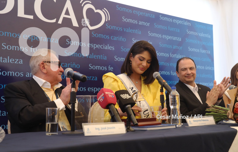 GYE-SOLCA-MISS UNIVERSO