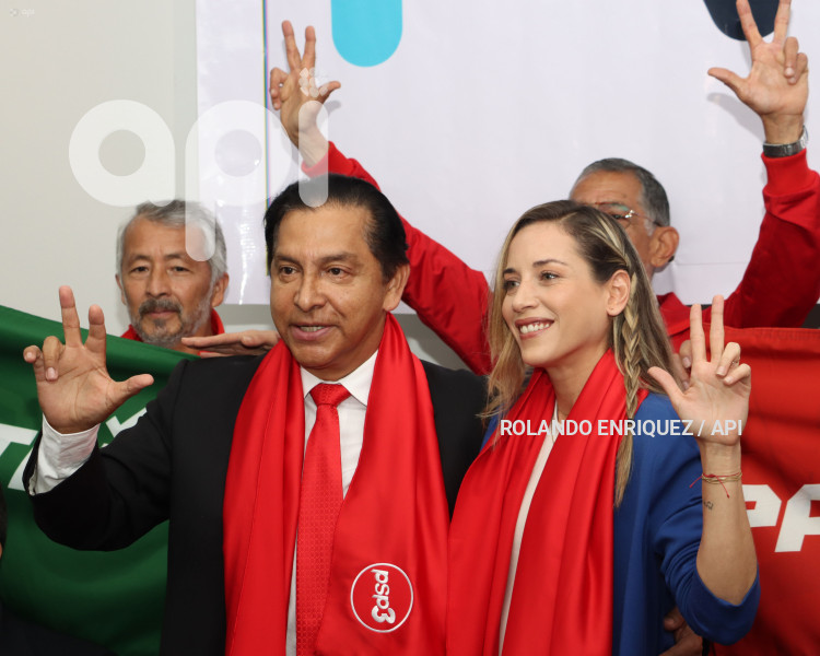 CANDIDATA-PRESIDENCIA-ANDREA-GONZALEZ