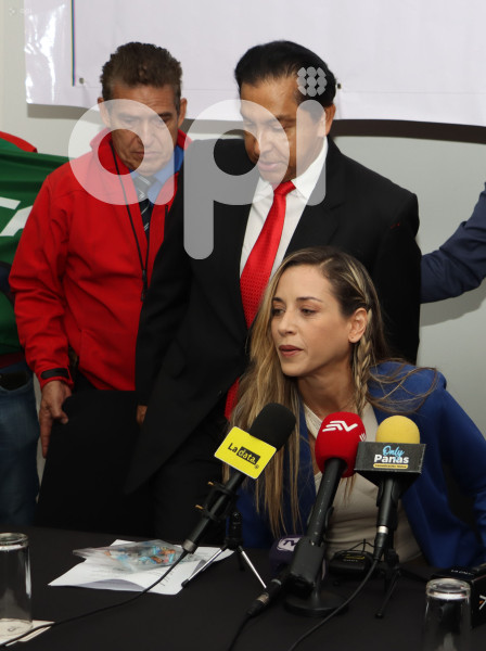 CANDIDATA-PRESIDENCIA-ANDREA-GONZALEZ
