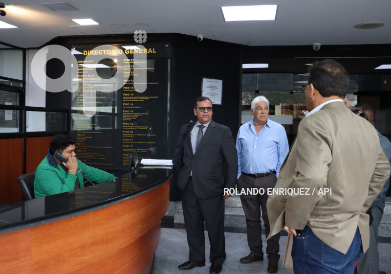 REUNION-TRANSPORTISTAS-MTOP