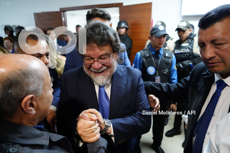 AUDIENCIA UCE CES
