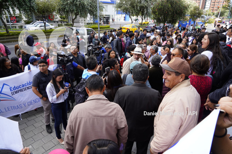 AUDIENCIA UCE CES