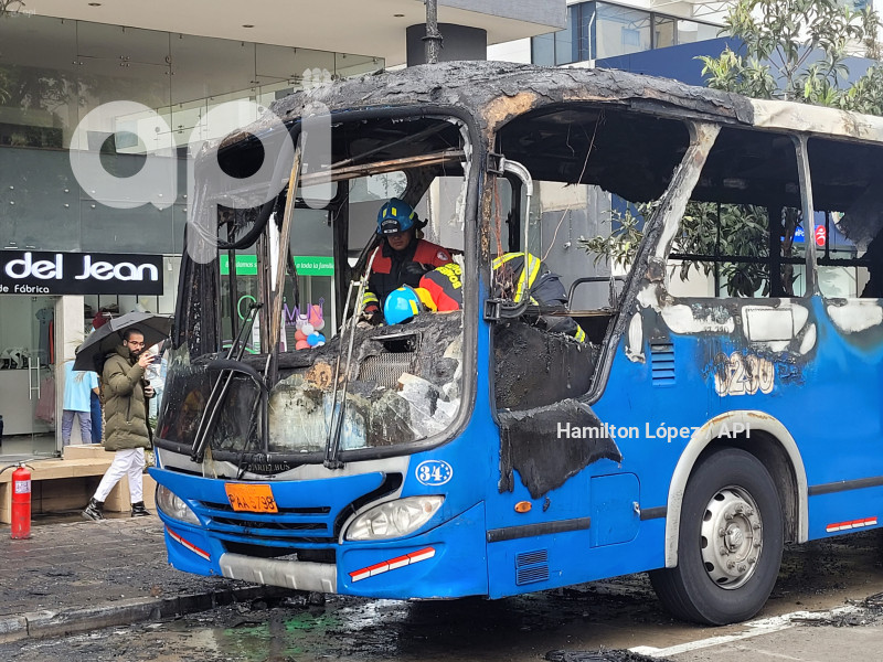 UIO INCENDIO BUS