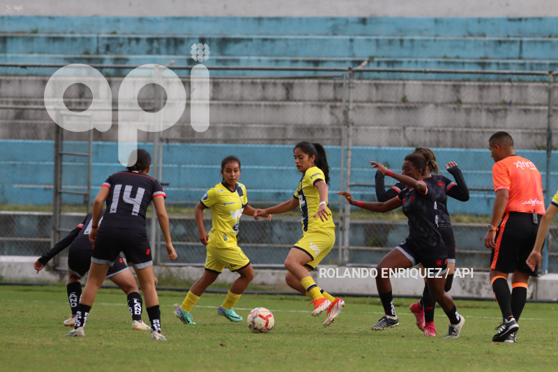 FBL-SUPERLIGA-FEMENINA-NACIONAL-LEONES-NORTE