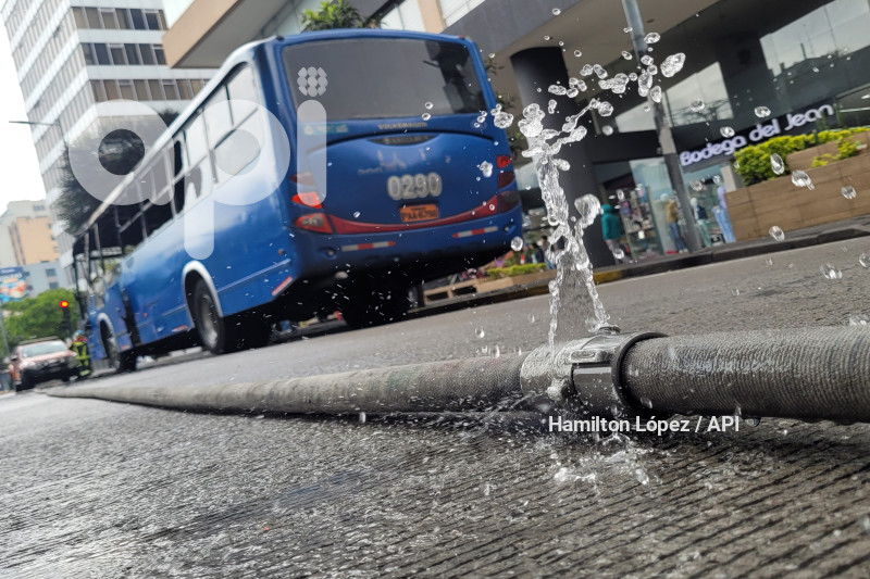 UIO INCENDIO BUS