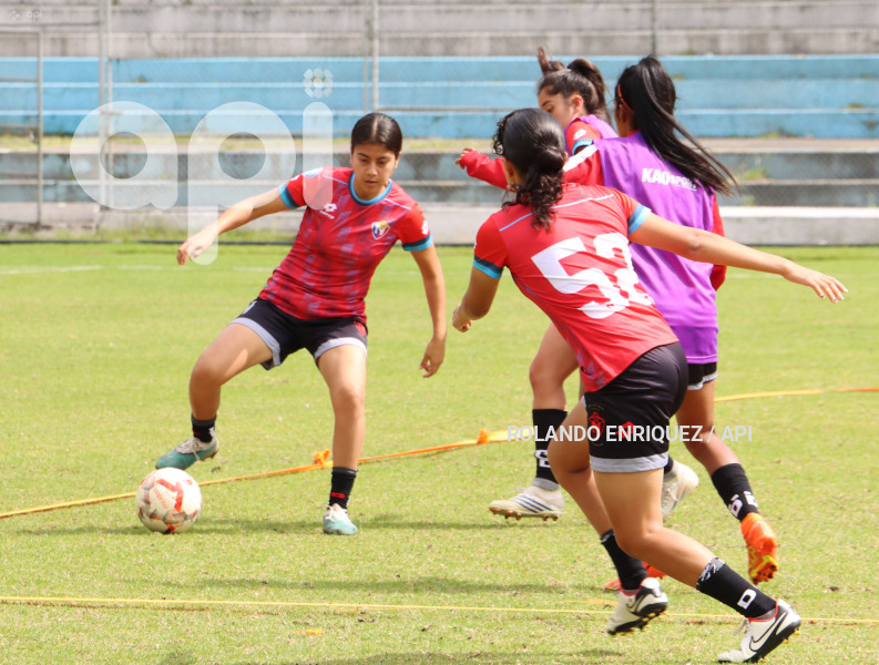 FBL-SUPERLIGA-FEMENINA-NACIONAL-LEONES-NORTE