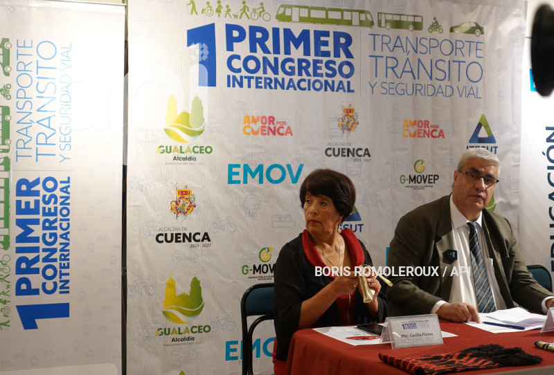 CUENCA-LANZAMIENTO-PRIMER CONGRESO-TRANSPORTE TRANSITO