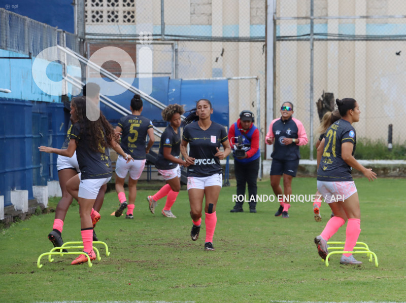 FBL-SUPERLIGA-FEMENINA-CATOLICA-NANAS