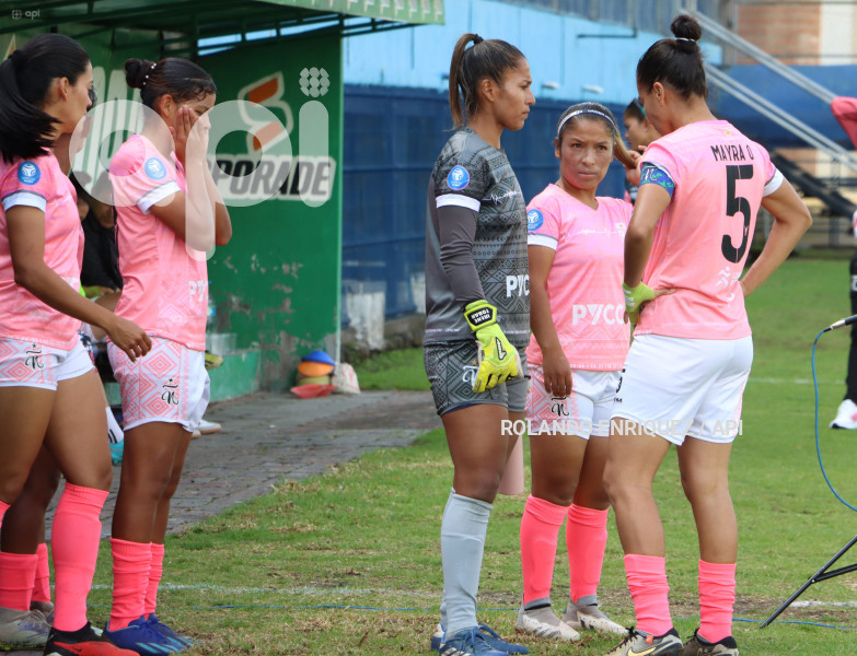 FBL-SUPERLIGA-FEMENINA-CATOLICA-NANAS