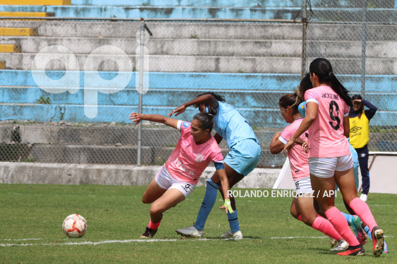 FBL-SUPERLIGA-FEMENINA-CATOLICA-NANAS