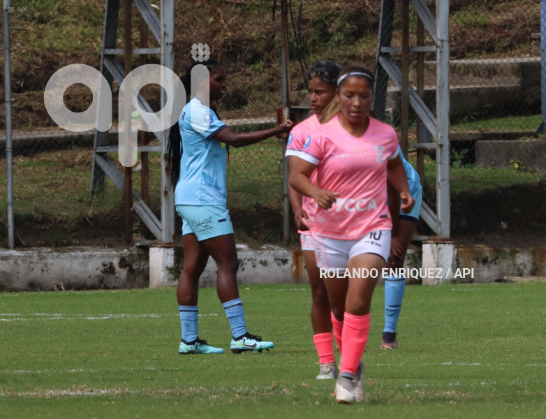 FBL-SUPERLIGA-FEMENINA-CATOLICA-NANAS