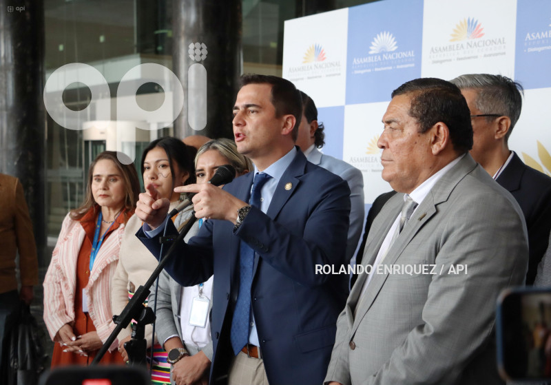 ASAMBLEA-RESOLUCION-EXPRESIONES-NOBOA