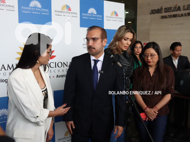 ASAMBLEA-RESOLUCION-EXPRESIONES-NOBOA