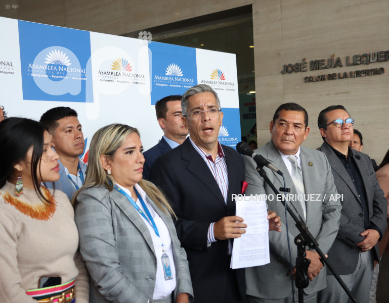 ASAMBLEA-RESOLUCION-EXPRESIONES-NOBOA