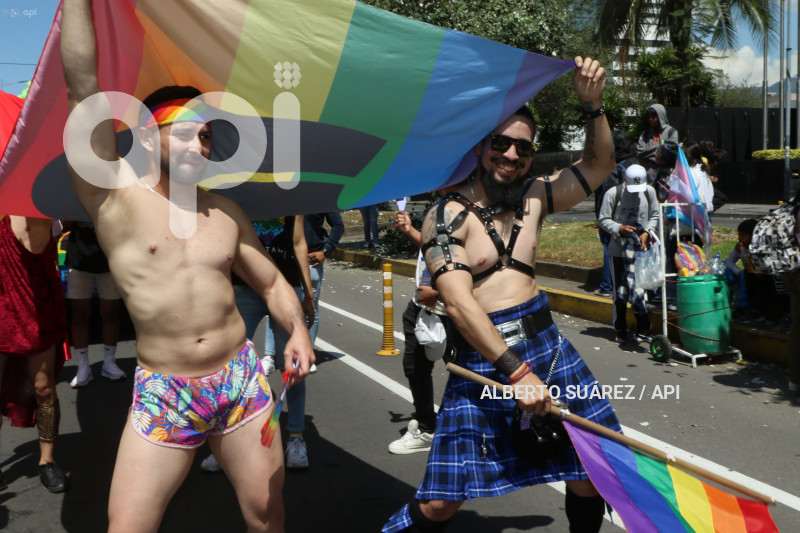 MARCHA-ORGULLO-INVERSO