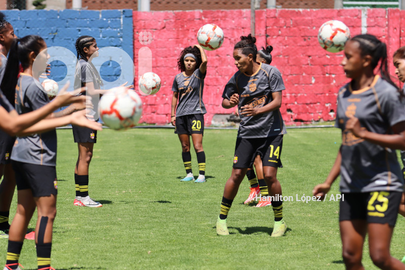 FBL-SUPERLIGA-FEMENINA-ECUABET-QUITO-BARCELONA