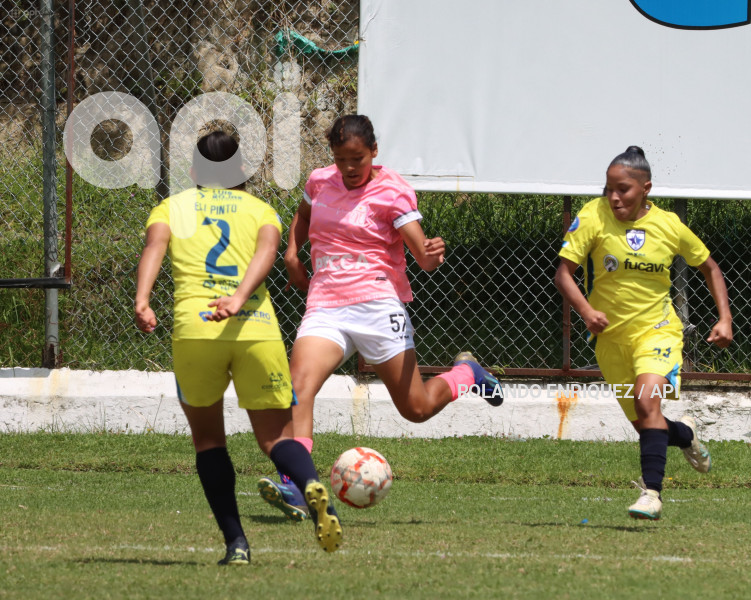 FBL-SUPERLIGA-FEMENINA-NANAS-ESPUCE